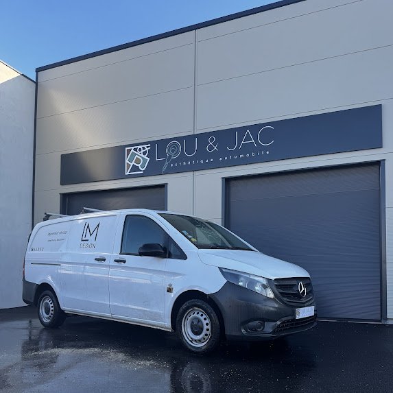 MERCEDES VITO (Utilitaire professionnel nettoyage intérieur Le Thor Isle sur la Sorgue)