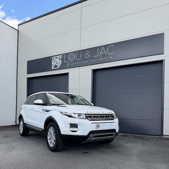 RANGE ROVER EVOQUE (Nettoyage intérieur SUV Le Thor Pernes les Fontaines Gadagne)